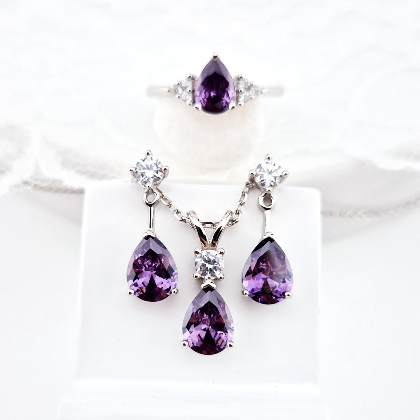 Amethyst Schmuckset, Amethyst Jewelry set, Amethyst Ohrringe, Amethyst Kette, Amethyst Ring, Amethyst Halskette, Amethyst necklace, Amethyst Earrings, Amethyst Ohrstecker, Silber Schmuckset mit Amethyst Edelstein, Silver jewellery set with Amethyst gemstone