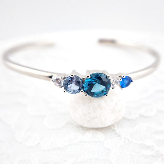 Armreifen mit blauen Edelsteinen, Silber Armreifen mit blauen Edelsteinen - blue gemstone bracelet, topaz bangle, Silber Schmuck mit Aquamarin, Saphir, Topas, London Blue Topaz Bracelet