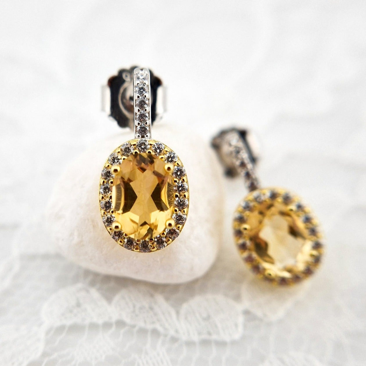 Citrin Ohrringe, Citrine Earrings, Citrin Ohrstecker, Citrine stud earrings, Citrin Schmuck kaufen, Zitrin Ohrringe, gelbe Ohrringe, yellow earrings, gold earrings, gemstone earrings, Edelstein Ohrringe