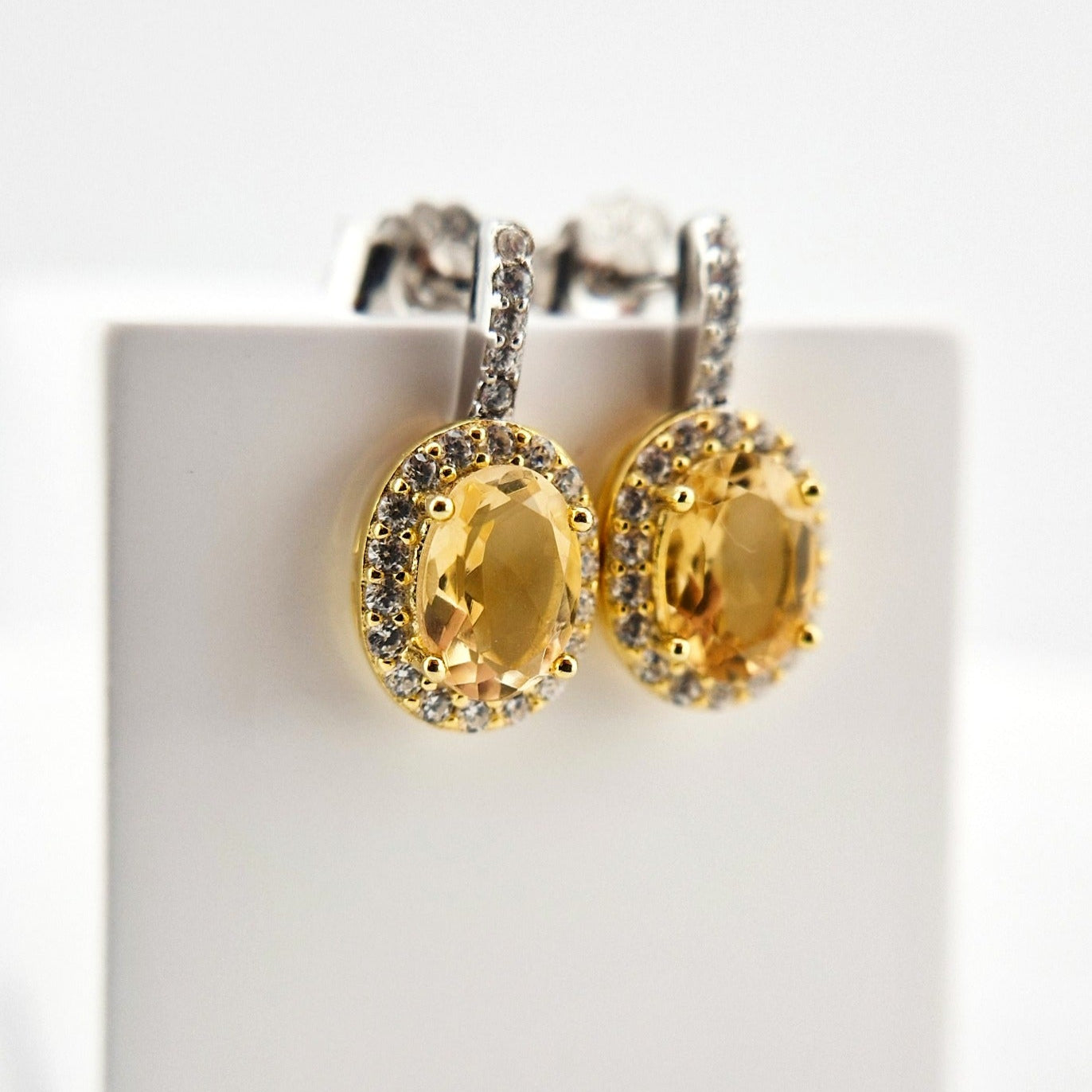 Citrin Ohrringe, Citrine Earrings, Citrin Ohrstecker, Citrine stud earrings, Citrin Schmuck kaufen, Zitrin Ohrringe, gelbe Ohrringe, yellow earrings, gold earrings, gemstone earrings, Edelstein Ohrringe