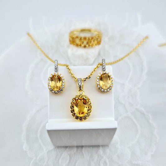 Citrin Schmuckset, Citrine Jewelry set, Citrin Ohrringe, Citrin Ohrstecker, Citrin Ring, Citrine Ring, Citrine Earrings, Citrine studs, Citrine necklace, Citrine pendant necklace, golden jewelry set, gold Schmuck Set, Silber Schmuckset, silver jewellery set, yellow jewelry set, gelber Citrin Schmuck