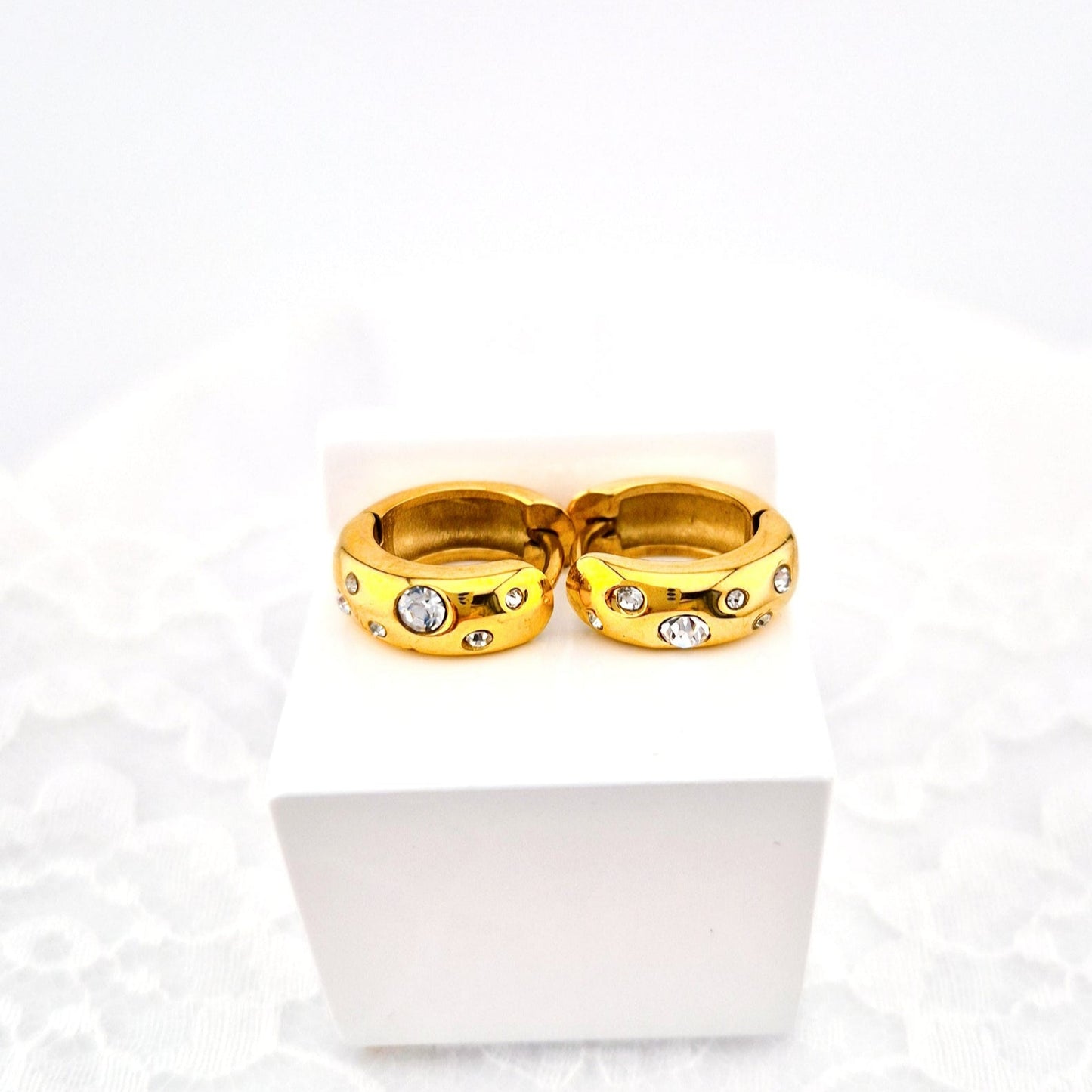Creolen gold, Creolen, gold Creolen, goldene Creolen, hoop earrings gold, creoles dorees, creole dorati, golden hoop earrings, golden hoops, gold hoops, creoles, creole, Creolen Ohrringe