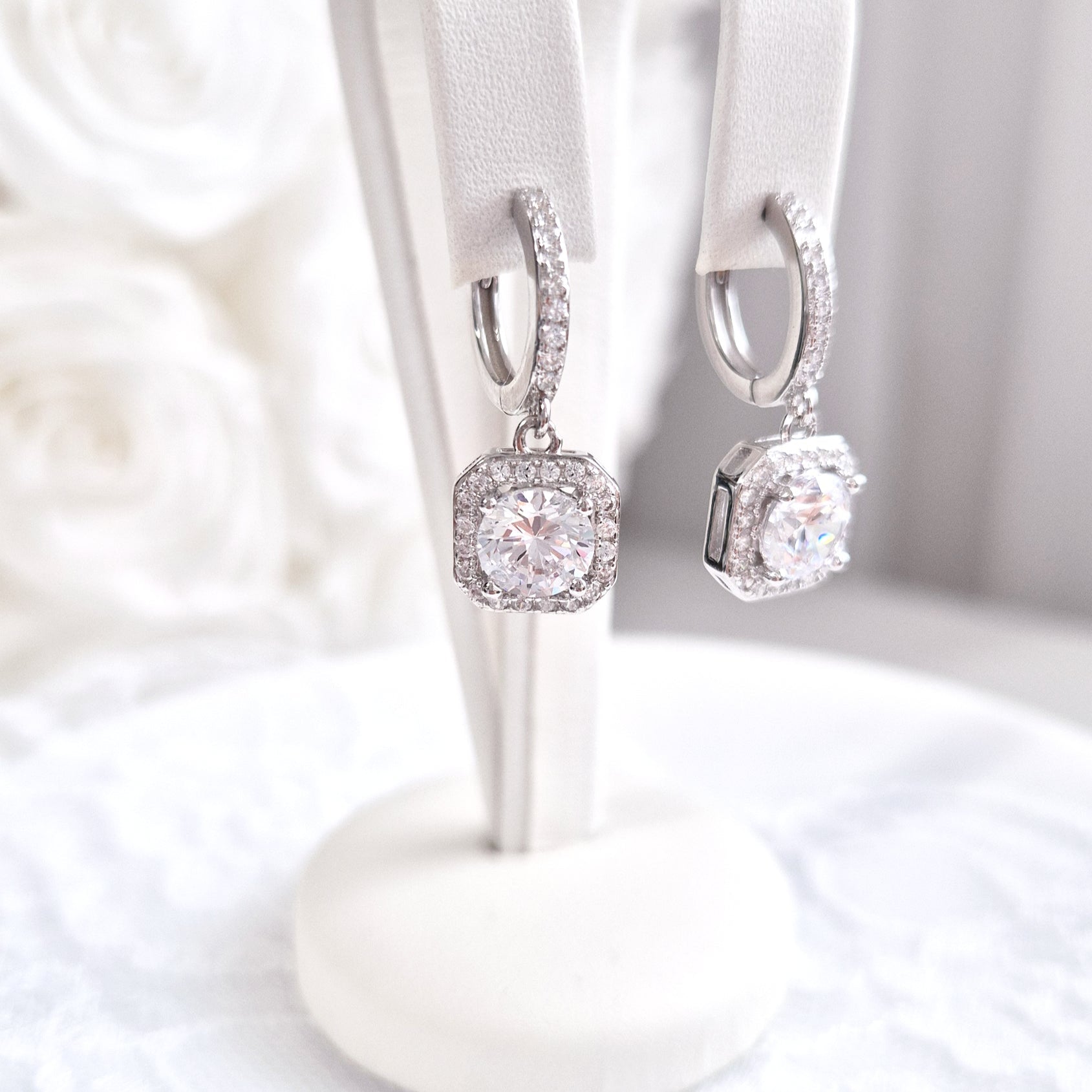 Dangle Huggies, Huggie Ohrringe mit Anhänger, boucles d'oreilles, orecchini