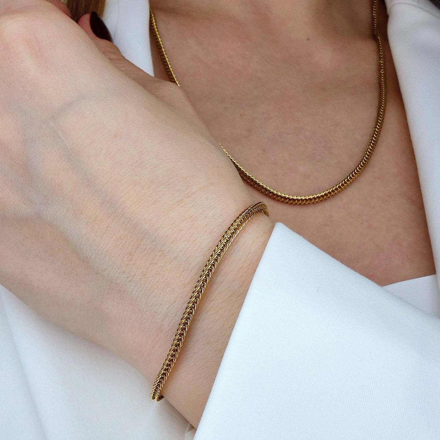 Edelstahl Halskette, stainless steel necklace, collier acier inox, collana acciaio, Gold Halskette, goldene Kette, golden necklace, gold necklace, Halskette, necklace, collana, collier, minimalistische Halskette, Minimalist necklace, Edelstahl Armband, stainless steel bracelet, Bracelet, Armband. Schmuckset, Jewelry set