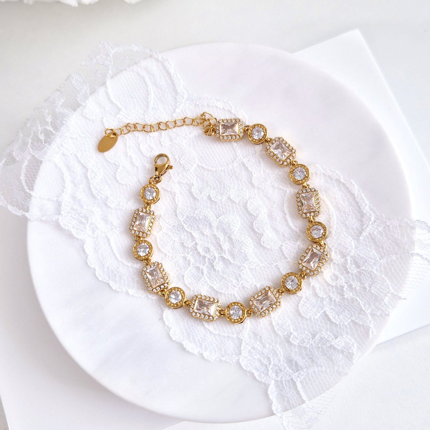 Goldenes Armband Zirkonia, Golden Bracelet Zircon, Armband, Bracelet in gold