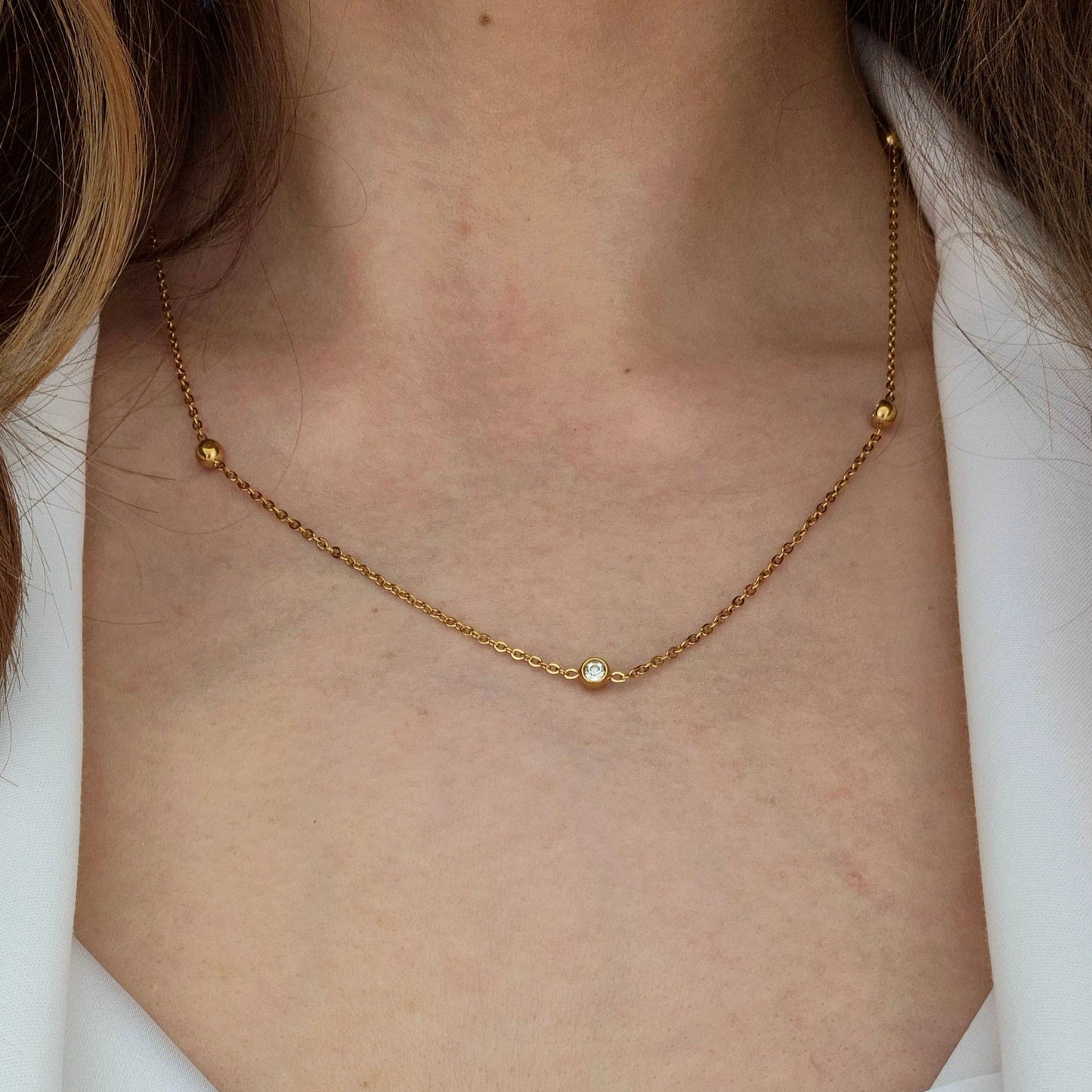 Goldene Halskette Zirkonia, golden necklace, golden necklace cubic zirconia, collier dore, collier dore zirconium, collana dorata, collana dorata zirconia, Zirkonia Halskette, Goldene Halskette, vergoldete Halskette, Halskette, Kette mit Zirkonia Steinchen, elegant golden necklace