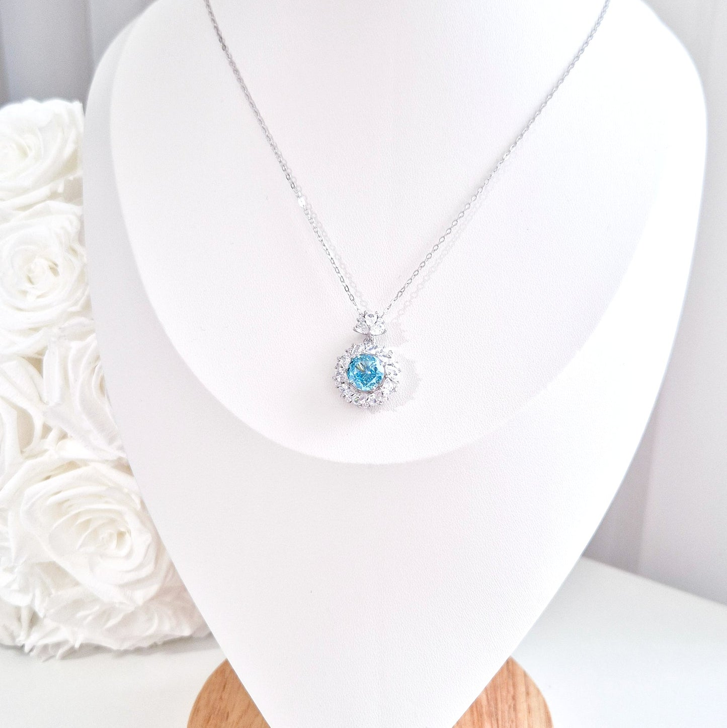Halskette Zirkonia Eis Blau, ANhänger Kette, Damenhalskette, Halskette silber, necklace cz blue, zirconia necklace, collier, blue necklace, blue zirconia, collana