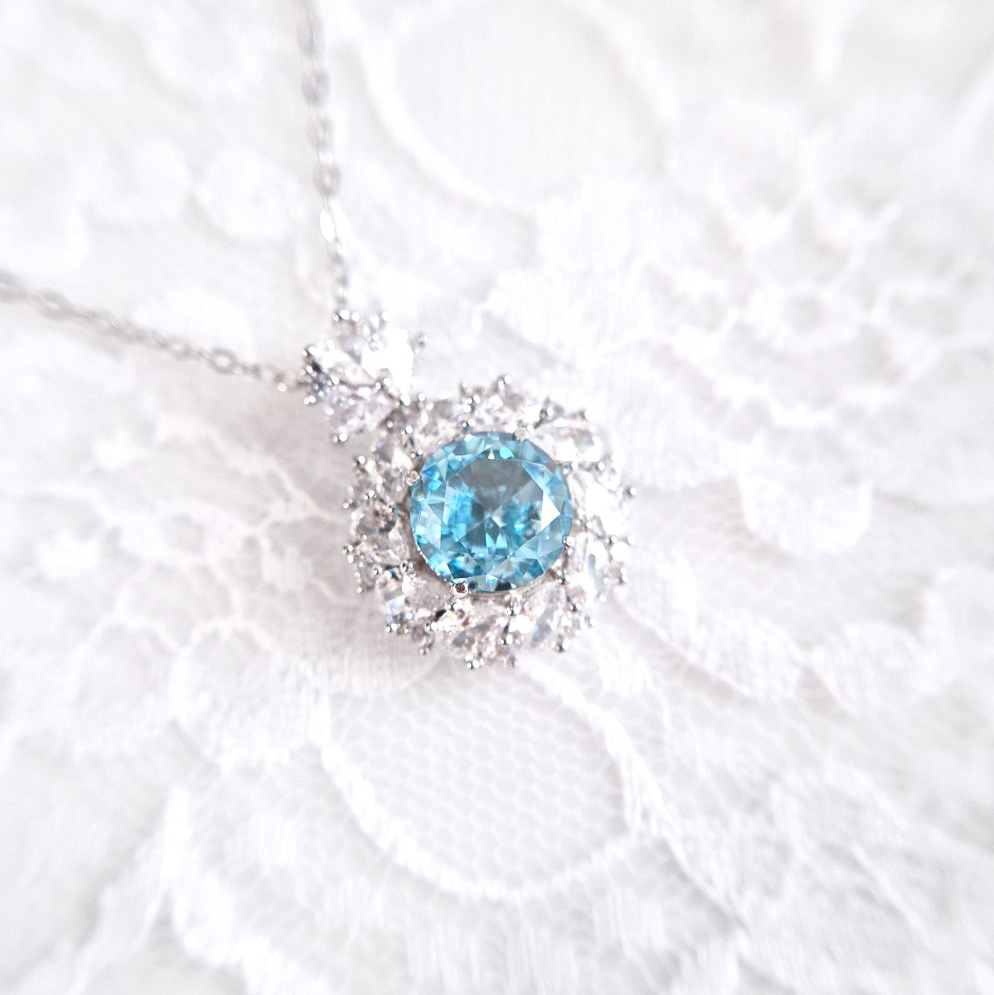 Halskette Zirkonia Eis Blau, ANhänger Kette, Damenhalskette, Halskette silber, necklace cz blue, zirconia necklace, collier, blue necklace, blue zirconia, collana