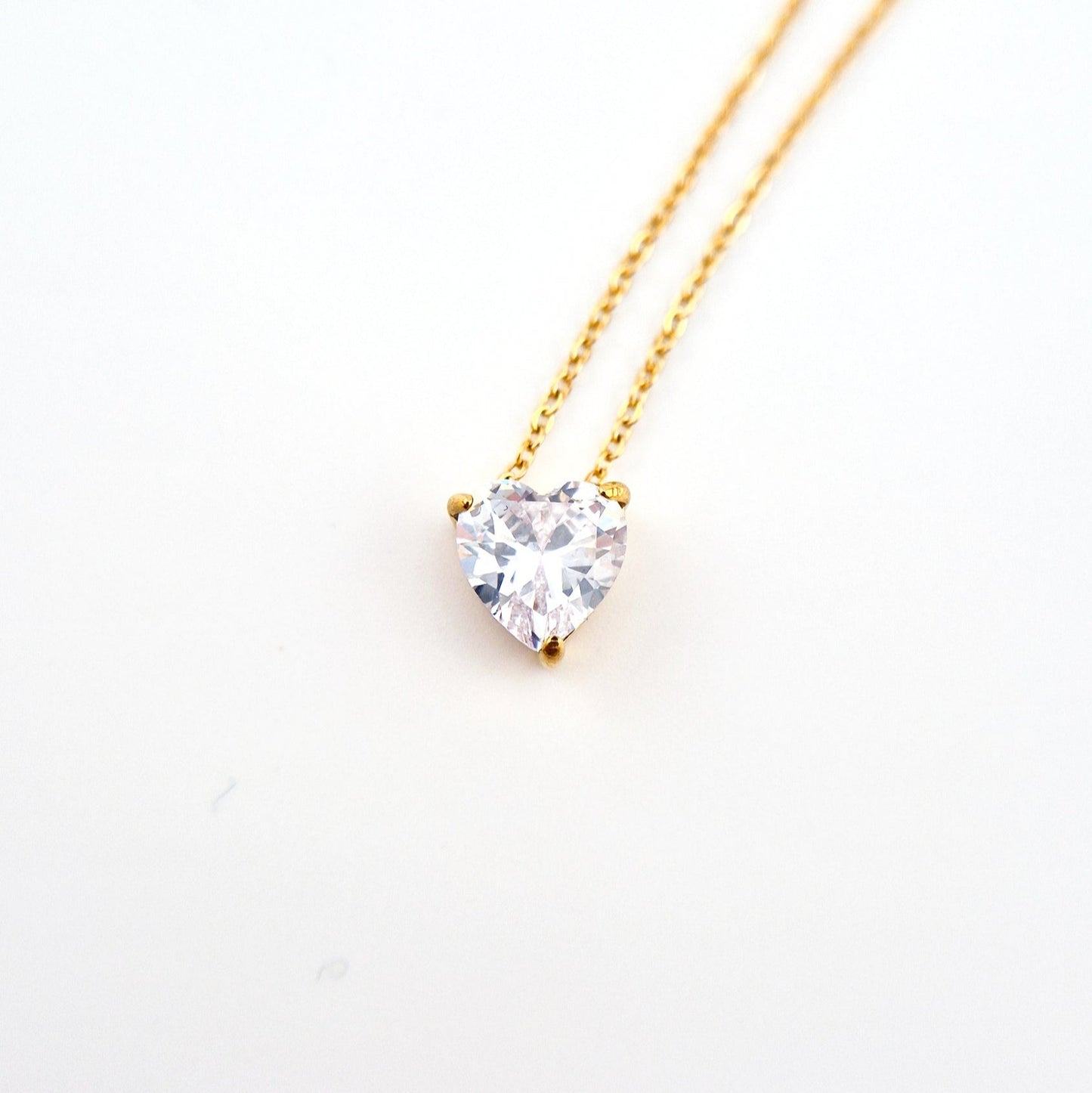 Herz Halskette, heart necklace, collier coeur, collana cuore, CZ necklace, cubic zirkonia Halskette, Halskette mit Anhänger, Halskette Zirkon Anhänger, Herz Kette, Halskette mit Herz, Halskette, Anhänger Halskette, pendant necklace, necklace, collana, collier, gold Halskette Damen, Halskette Damen gold, necklace women, golden necklace, vergoldete Halskette