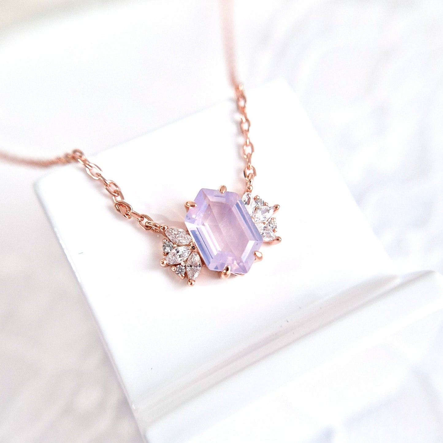 Lavendelquarz Halskette, Lavendel Quarz Kette, Lavender quartz necklace, lavender quartz, Lavendelquarz, Halskette, necklace, Collier en quartz lavande, Collana in quarzo lavanda, Rosegold Halskette, Rose gold necklace, Halskette, rosegold Kette, Collana, collier, pendant necklace, lavender necklace, Lavendel Halskette