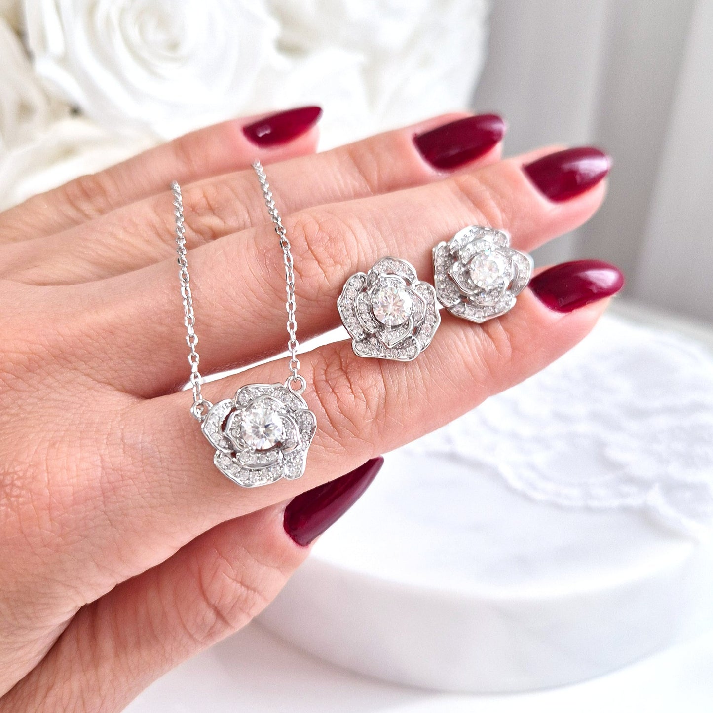 Moissanite stud earrings and necklace, Moissanit Ohrstecker und Halskette, Ohrringe, boucles doreilles, clous, orecchini