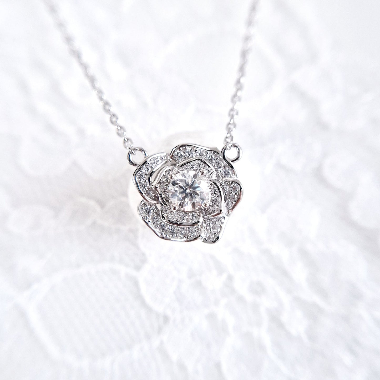Moissanite pendant necklace rose flower, Moissanit Kette, Halskette, Collier moissanite