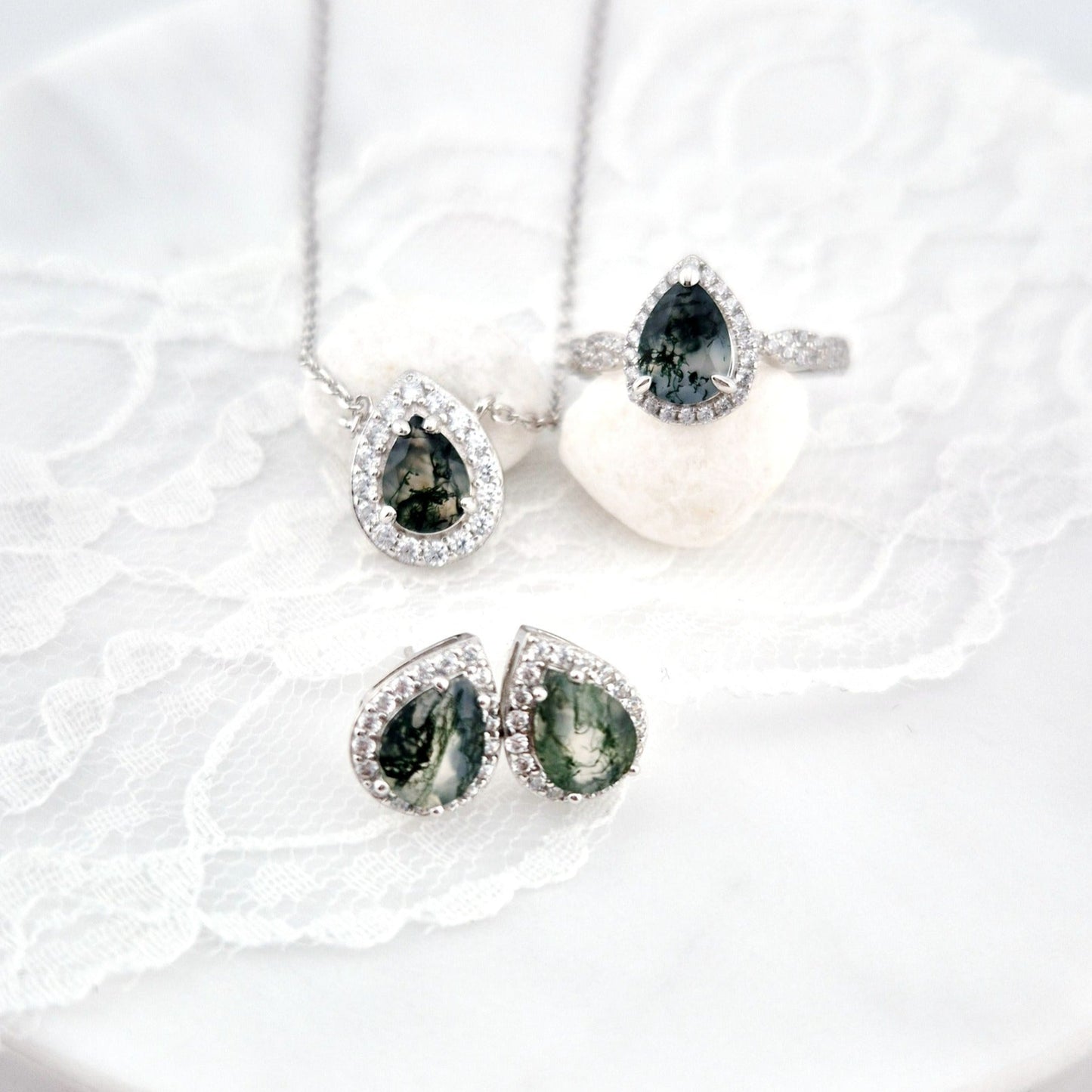 Moosachat Schmuckset, Moss Agate Jewelry Set, Silber Schmuckset, silver jewelry set, Moosachat Ring, Moosachat Halskette, Moosachat Kette, Moosachat Ohrringe, Moosachat Ohrstecker, moss agate ring, moss agate necklace, moss agate pendant necklace, moss agate earrings, moss agate studs, halo jewelry, halo ring, alo earrings, halo penadant, Silber Ohrringe, Silber Ohrstecker, Silber Ring, Silber Halskette, silver ring, silver earrings, silver necklace