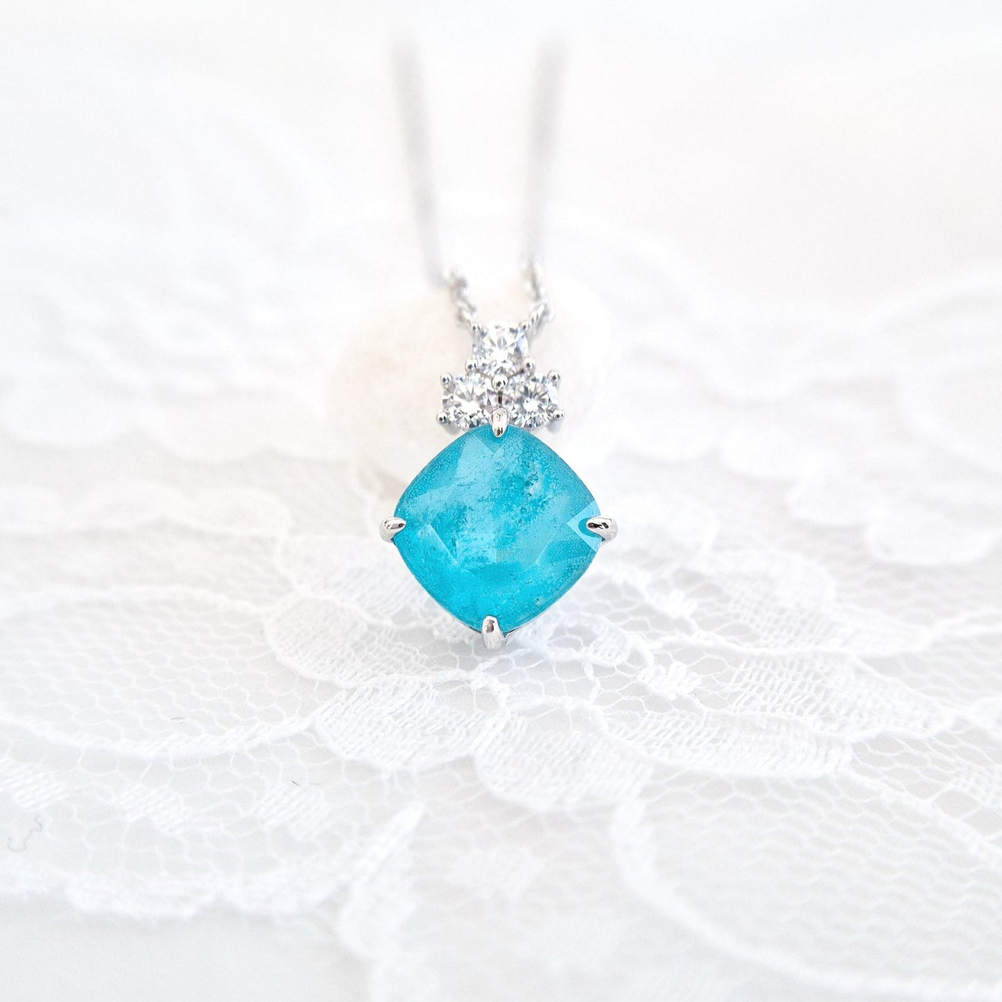 Paraiba Halskette, Paraiba Turmalin Halskette, Paraiba, Halskette, paraiba necklace, paraiba tourmaline necklace, necklace, Paraiba Turmalin, Paraiba Tourmaline, collier paraiba, collier paraibe tourmaline, collana paraiba, collier, collana, Silber Halskette, Silver nekclace, pedant Necklace, Anhänger Halskette, Damen Halskette, Halskette für Damen, türkiesfarbene Halskette