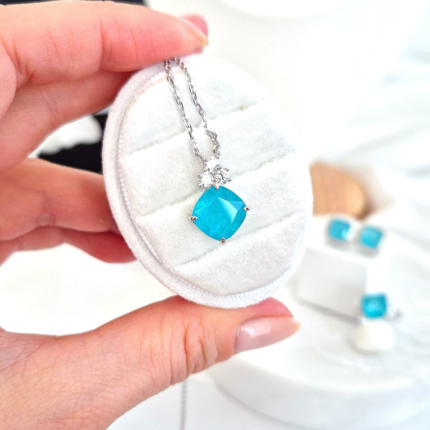 Paraiba Halskette, Paraiba Turmalin Halskette, Paraiba, Halskette, paraiba necklace, paraiba tourmaline necklace, necklace, Paraiba Turmalin, Paraiba Tourmaline, collier paraiba, collier paraibe tourmaline, collana paraiba, collier, collana, Silber Halskette, Silver nekclace, pedant Necklace, Anhänger Halskette, Damen Halskette, Halskette für Damen, türkiesfarbene Halskette
