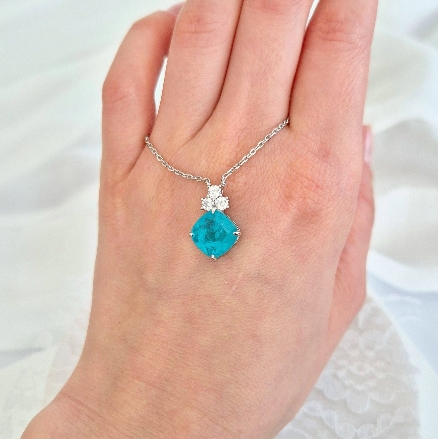 Paraiba Halskette, Paraiba Turmalin Halskette, Paraiba, Halskette, paraiba necklace, paraiba tourmaline necklace, necklace, Paraiba Turmalin, Paraiba Tourmaline, collier paraiba, collier paraibe tourmaline, collana paraiba, collier, collana, Silber Halskette, Silver nekclace, pedant Necklace, Anhänger Halskette, Damen Halskette, Halskette für Damen, türkiesfarbene Halskette