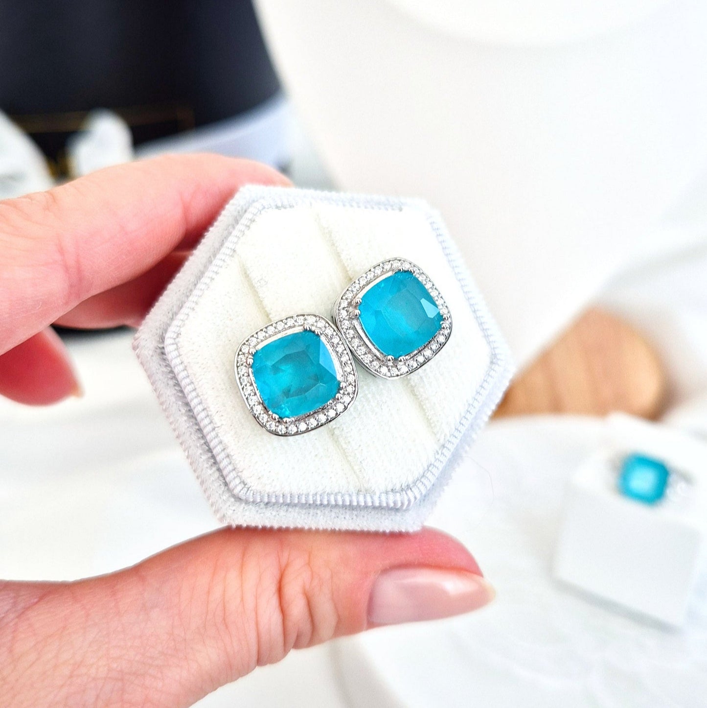 Paraiba Ohrringe, Paraiba earrings, Boucles doreilles Paraiba, Orecchini Paraiba, Paraiba Turmalin Ohrringe, Paraiba Tourmaline earrings, Paraiba Ohrstecker, Ohrringe, Ohrstecker, earrings, orecchini, boucles doreilles, blue earrings, tükies Ohrringe, Silber Ohrringe, Silver earrings, Paraiba Turmalin Silber Ohrringe, statement Ohrringe, statement earrings