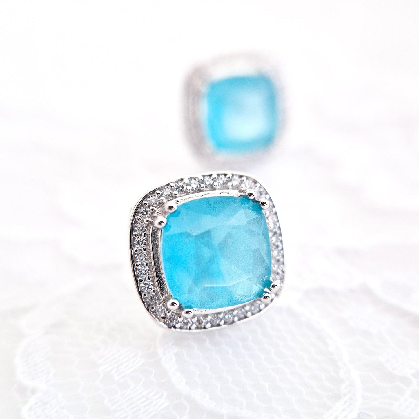Paraiba Ohrringe, Paraiba earrings, Boucles doreilles Paraiba, Orecchini Paraiba, Paraiba Turmalin Ohrringe, Paraiba Tourmaline earrings, Paraiba Ohrstecker, Ohrringe, Ohrstecker, earrings, orecchini, boucles doreilles, blue earrings, tükies Ohrringe, Silber Ohrringe, Silver earrings, Paraiba Turmalin Silber Ohrringe, statement Ohrringe, statement earrings