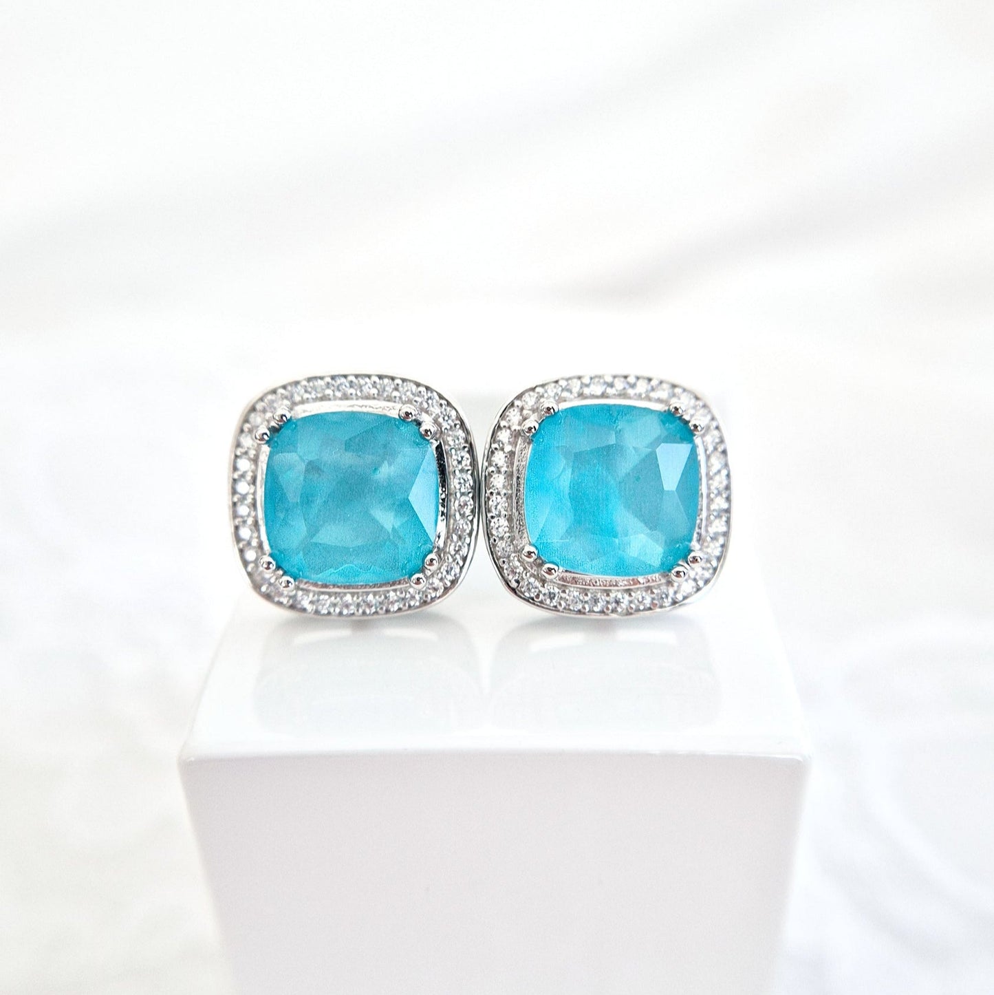 Paraiba Turmalin Schmcukset, Paraiba Tourmaline Jewelry Set, Parure de bijoux en tourmaline Paraïba, Set di gioielli con tormalina Paraiba, Paraiba, Paraiba Turmalin, Paraiba tourmaline, Paraiba Ohrringe Paraiba tourmaline earrings, Paraiba Ring, Paraiba Tourmaline Ring, Paraiba Halskette, Paraiba tourmaline necklace