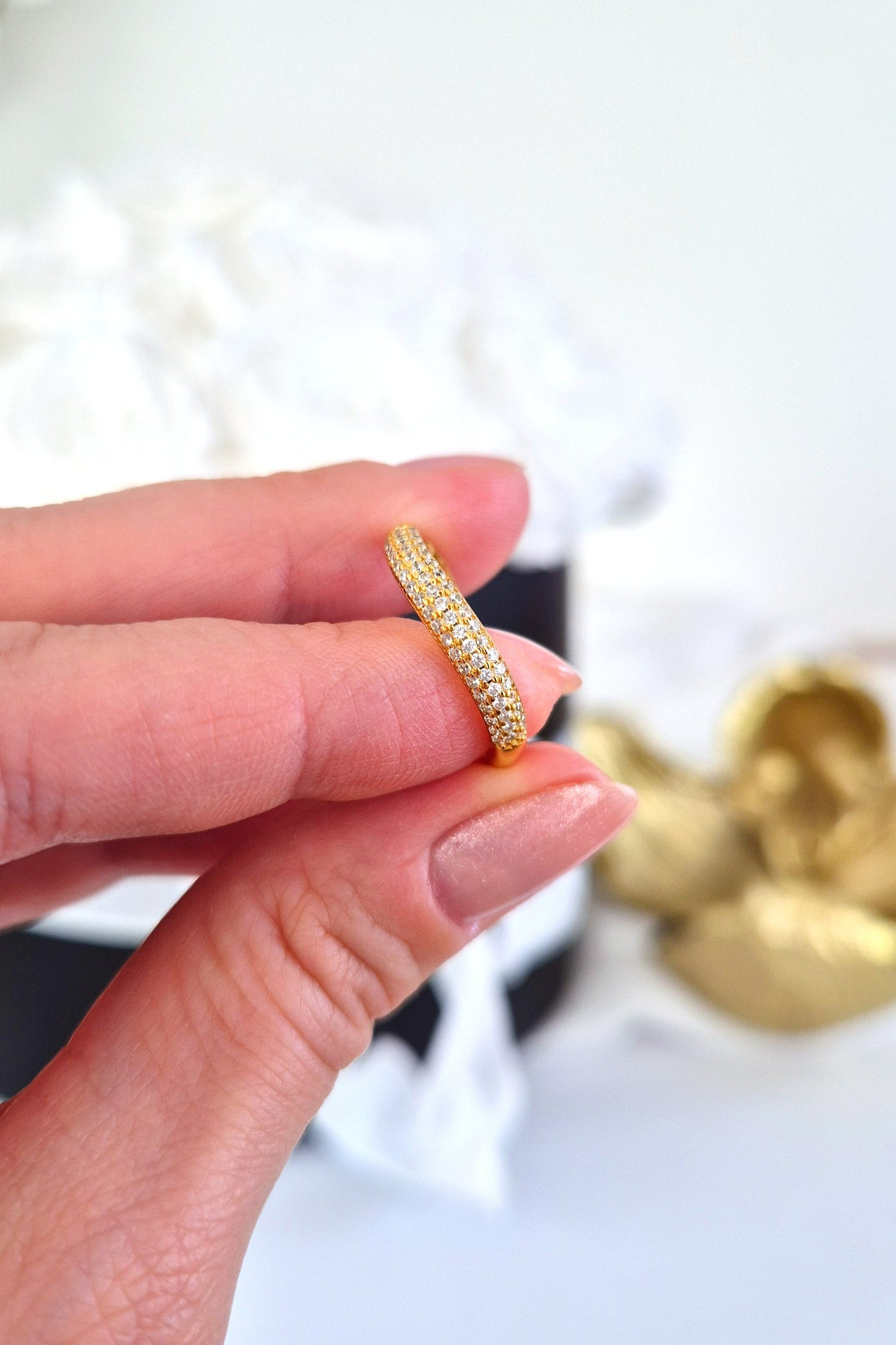Pavé Ring, Bague Pavé, Anello Pavé, Goldener Ring, Golden ring, bague plaque or, anello dorata, minimalistischer RIng, minimalist ring, Ring, Bague, Anello, Wave Ring, Wellenring, Ring Welle, Ring mit Zircon Steinchen, Ring mit CZ Diamanten, CZ Diamond ring