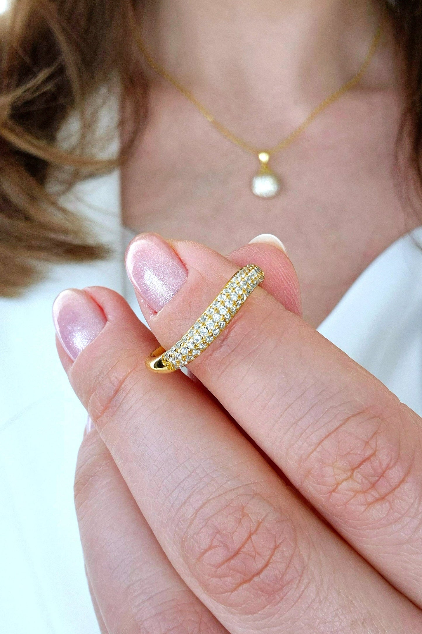 Pavé Ring, Bague Pavé, Anello Pavé, Goldener Ring, Golden ring, bague plaque or, anello dorata, minimalistischer RIng, minimalist ring, Ring, Bague, Anello, Wave Ring, Wellenring, Ring Welle, Ring mit Zircon Steinchen, Ring mit CZ Diamanten, CZ Diamond ring