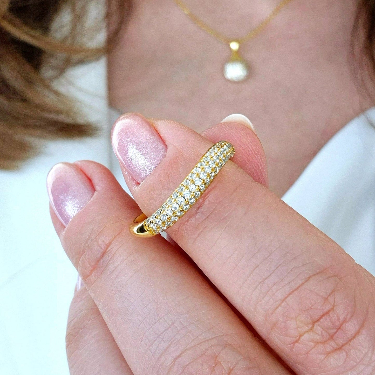 Pavé Ring, Bague Pavé, Anello Pavé, Goldener Ring, Golden ring, bague plaque or, anello dorata, minimalistischer RIng, minimalist ring, Ring, Bague, Anello, Wave Ring, Wellenring, Ring Welle, Ring mit Zircon Steinchen, Ring mit CZ Diamanten, CZ Diamond ring
