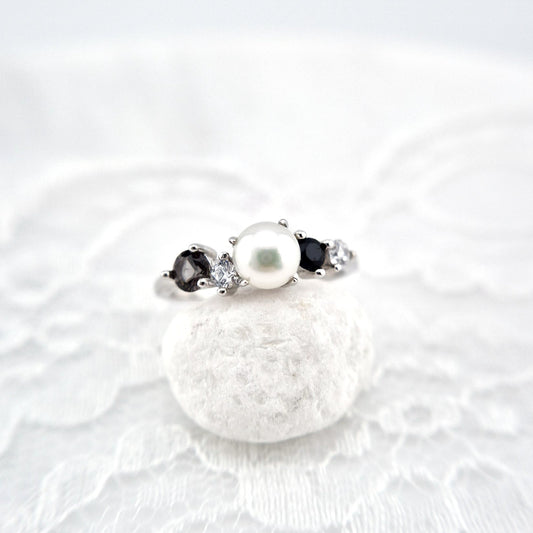 Perlen Ring, Perlenring, Pearl Ring, SIlber RIng, Silberring, Damenring, Pearl Ring - Perlen Ring mit schwarzem Spinell und grauem Nano Stein, Silber Ring Süsswasser Perlen Ring, fresh water pearl