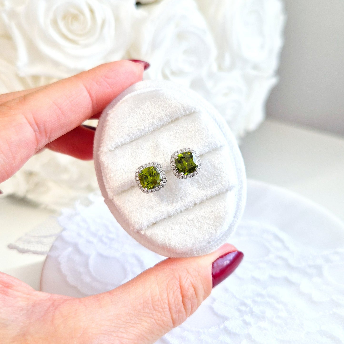 Peridot Stud earrings, Peridot Ohrstecker, puces d’oreilles, orecchini a perno