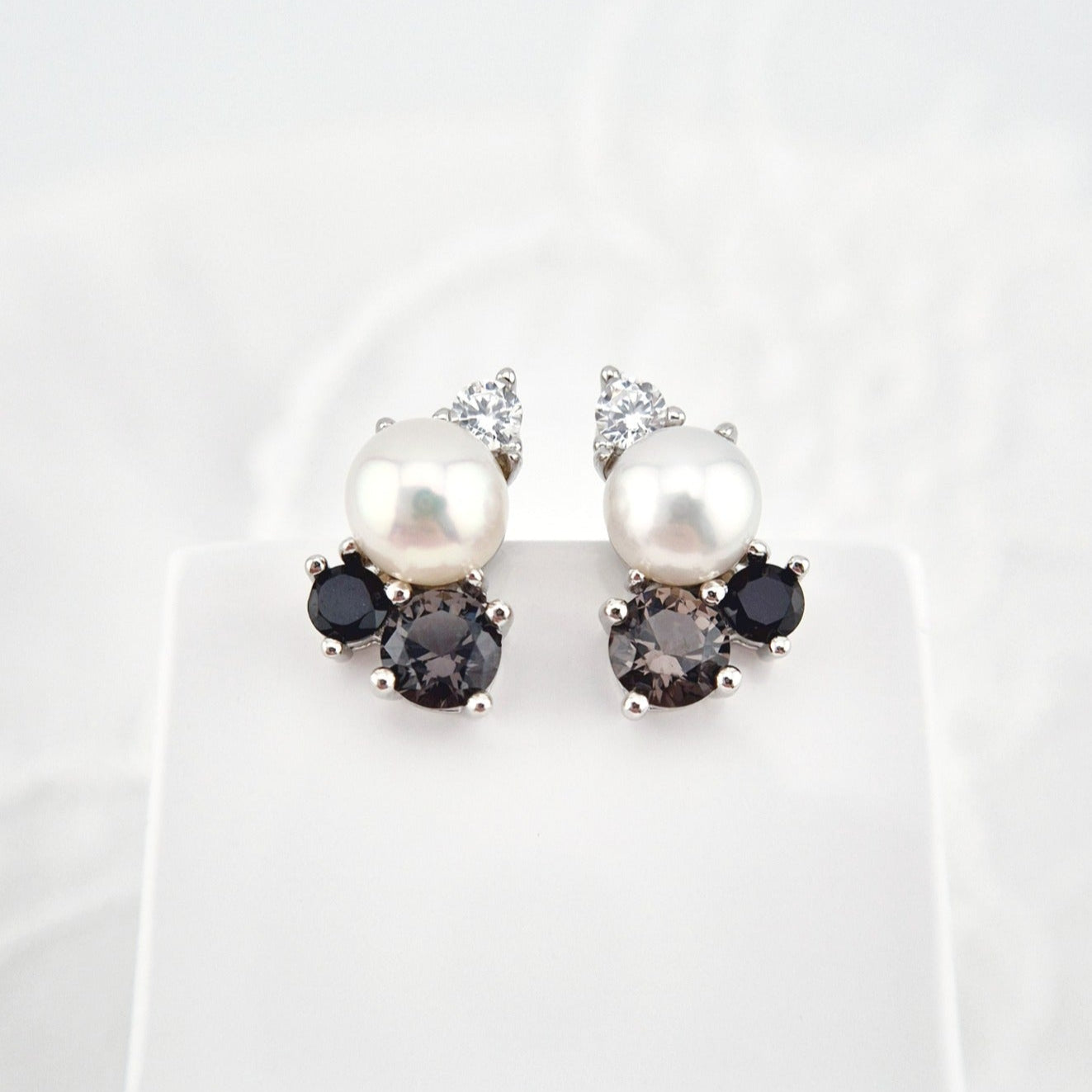 Perlen Ohrringe silber, Silber Ohrringe, Pearl Earrings, Silver earrings, black earrings, Perlen Ohrstecker, Perlen Ohrringe, Pear earrings, Süsswasserperlen Ohrringe, Schwarzer Spinell Ohrringe, Ohrringe, Ohrstecker