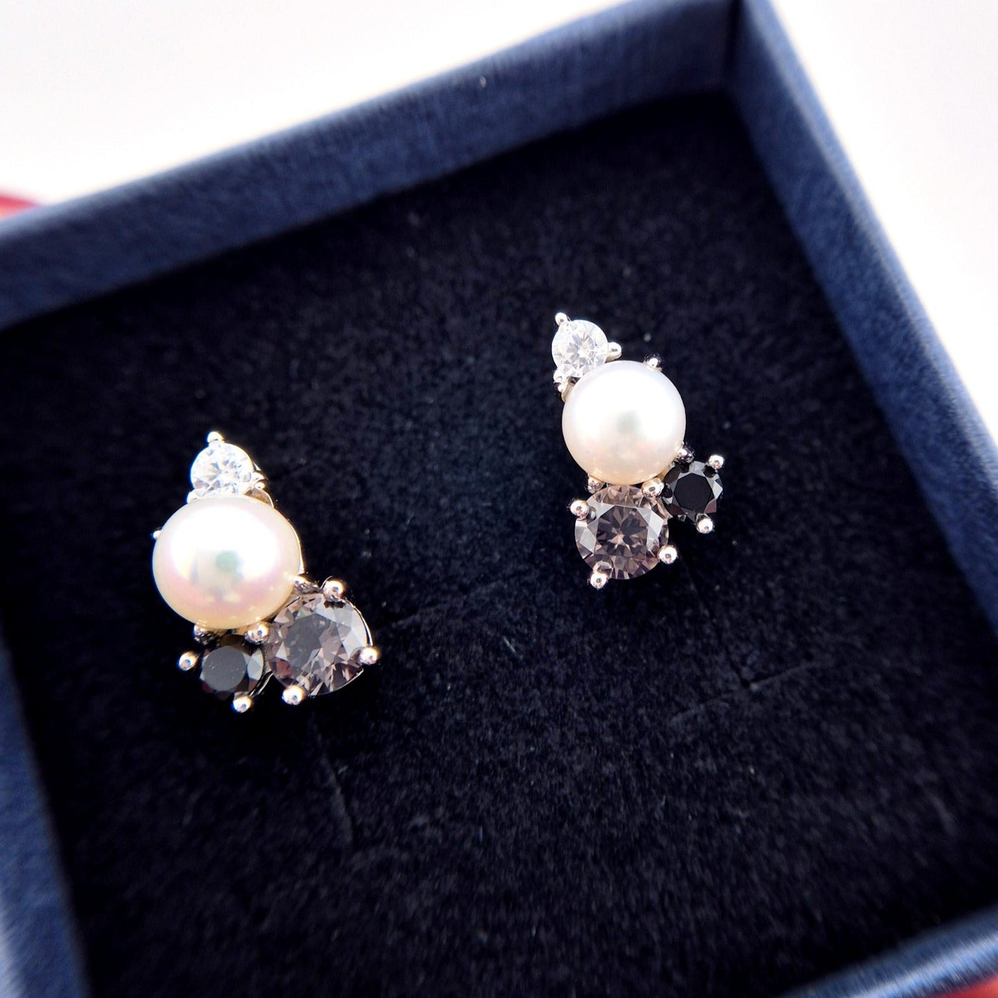 Perlen Ohrringe, Silber Ohrringe, Pearl Earrings, Silver earrings, black earrings, schwarze Ohrringe, Perlen Ohrstecker, Perlen Ohrringe silber, Pear earrings, Süsswasserperlen Ohrringe, Schwarzer Spinell Ohrringe, Ohrringe, Ohrstecker