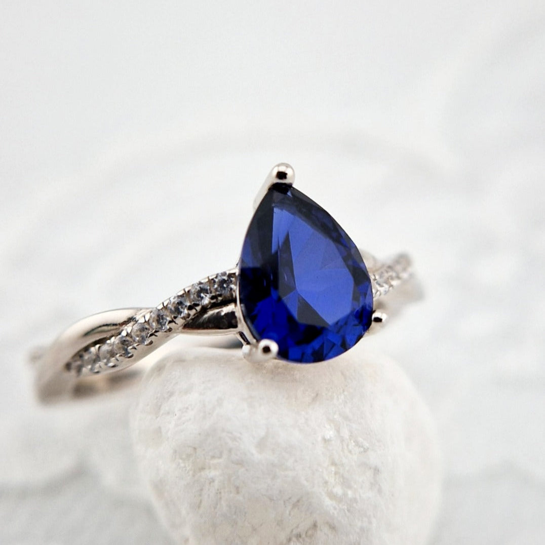 Blau Saphir Ring, sapphire ring, Ring mit Saphir, Royal blue Sapphire Ring, Blau Saphir Ring, Silber Ring mit blauem Saphir