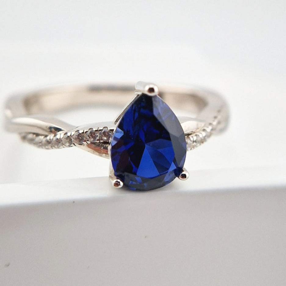 Blau Saphir Ring, sapphire ring, Ring mit Saphir, Royal blue Sapphire Ring, Blau Saphir Ring, Silber Ring mit blauem Saphir