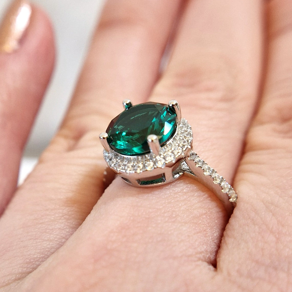 Smaragd Ring, Emerald Ring, grüner Smaragd Ring, green Emerald ring, Silberring, Silber Ring, Fingerring Smaragd, Fingerring, grüner Ring, Edelsteinring, Gemstone Ring, green ring, Ring Emaerald, halo ring, emerald halo ring, silver ring