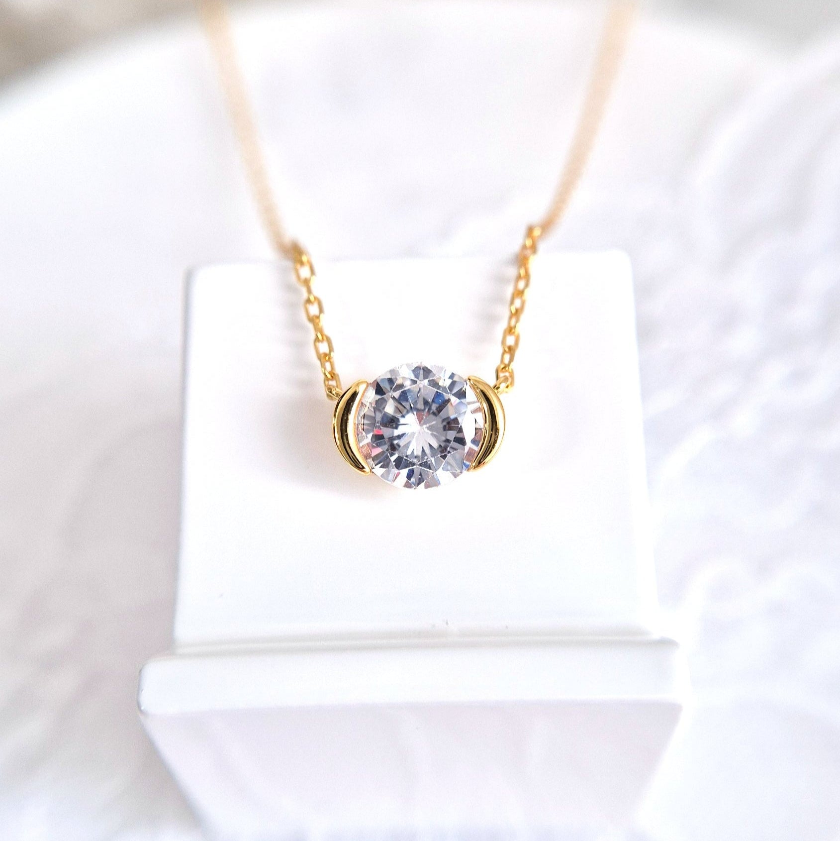 Solitär Halskette Gold mit CZ-Anhänger in Bezelfassung – 925 Silber, 18K vergoldet, eleganter Damenschmuck, Solitair necklace gold, collier