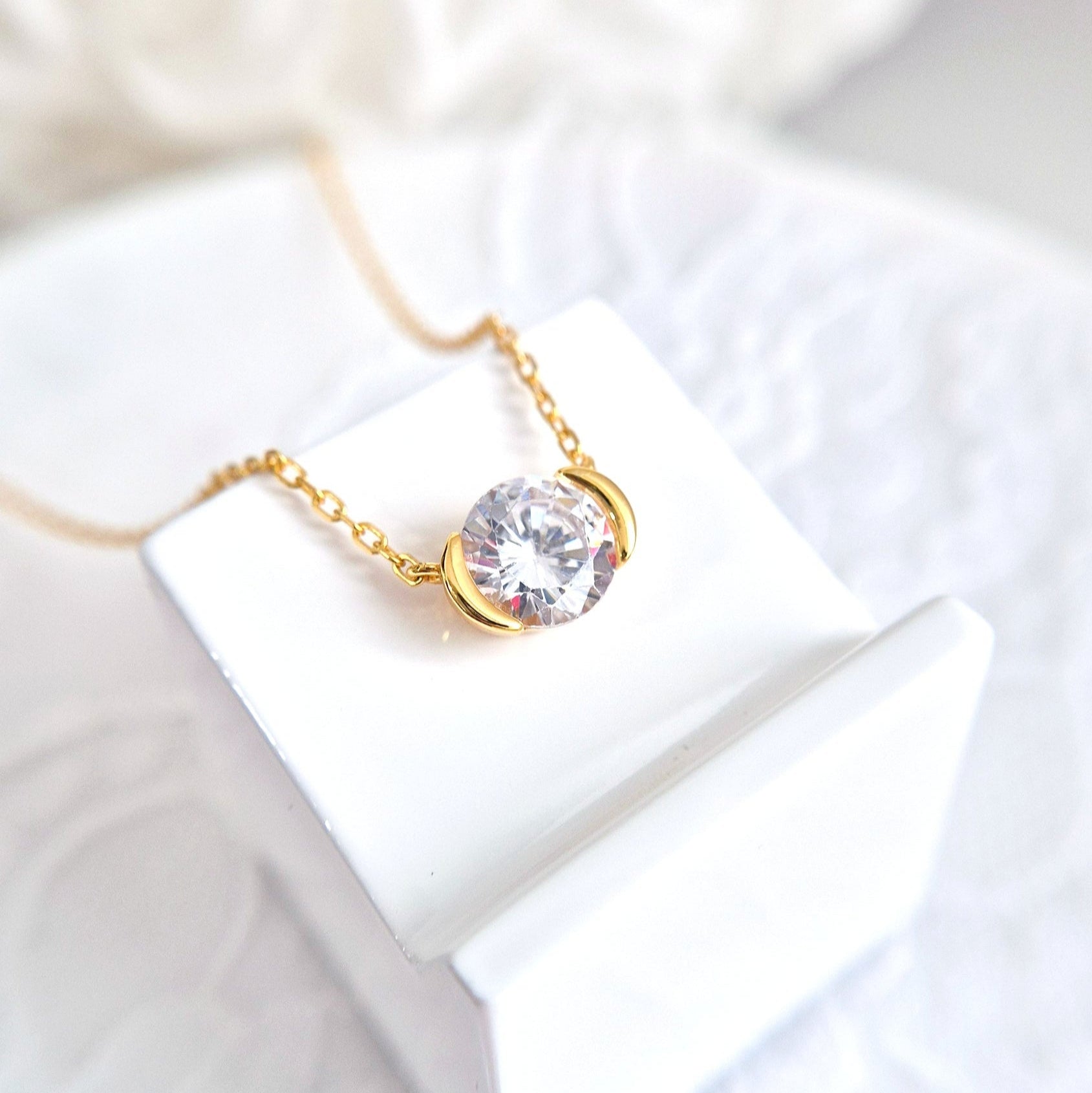 Solitär Halskette Gold mit CZ-Anhänger in Bezelfassung – 925 Silber, 18K vergoldet, eleganter Damenschmuck, Solitair necklace gold, collier