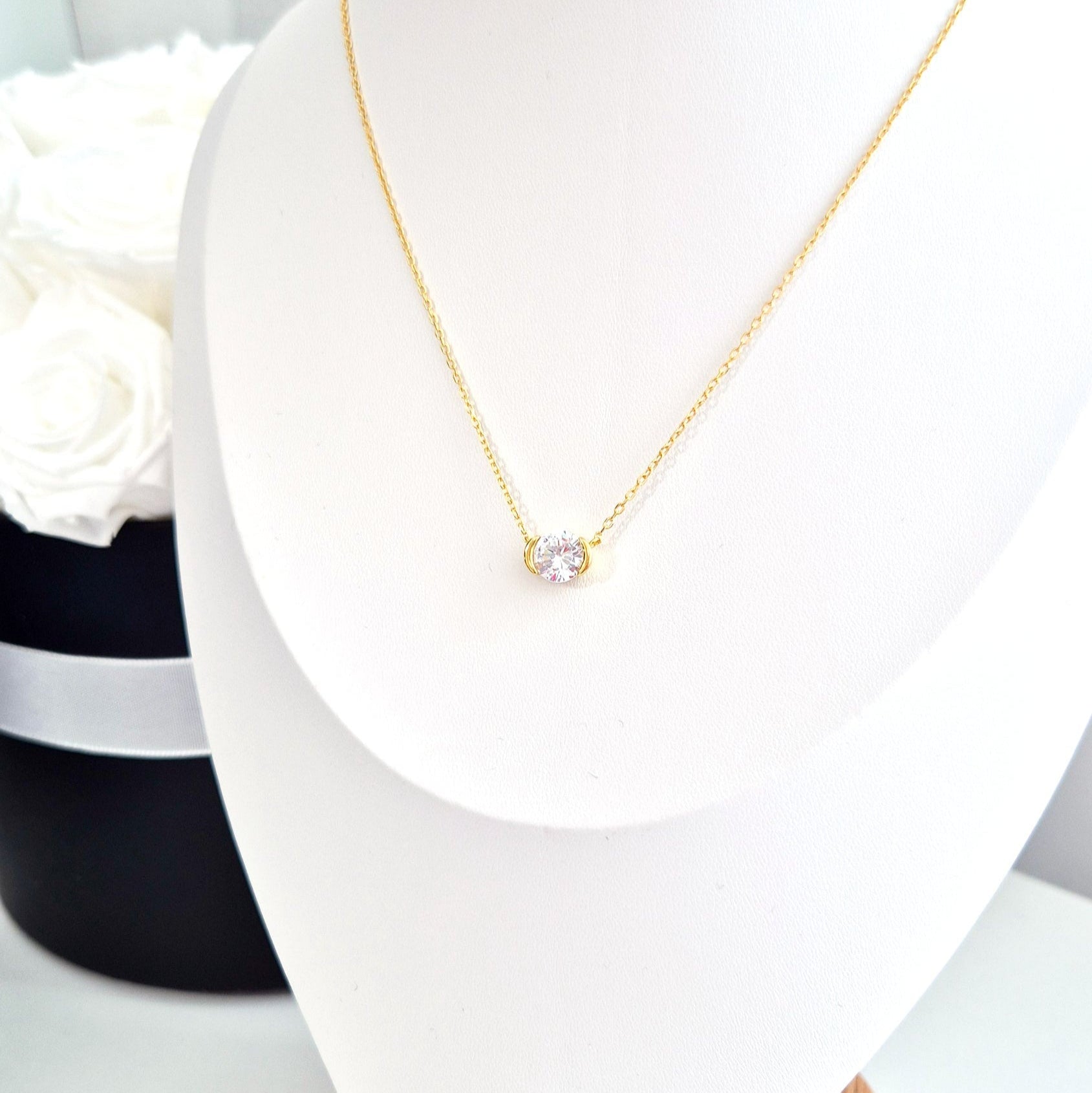 Solitär Halskette Gold mit CZ-Anhänger in Bezelfassung – 925 Silber, 18K vergoldet, eleganter Damenschmuck, Solitair necklace gold, collier