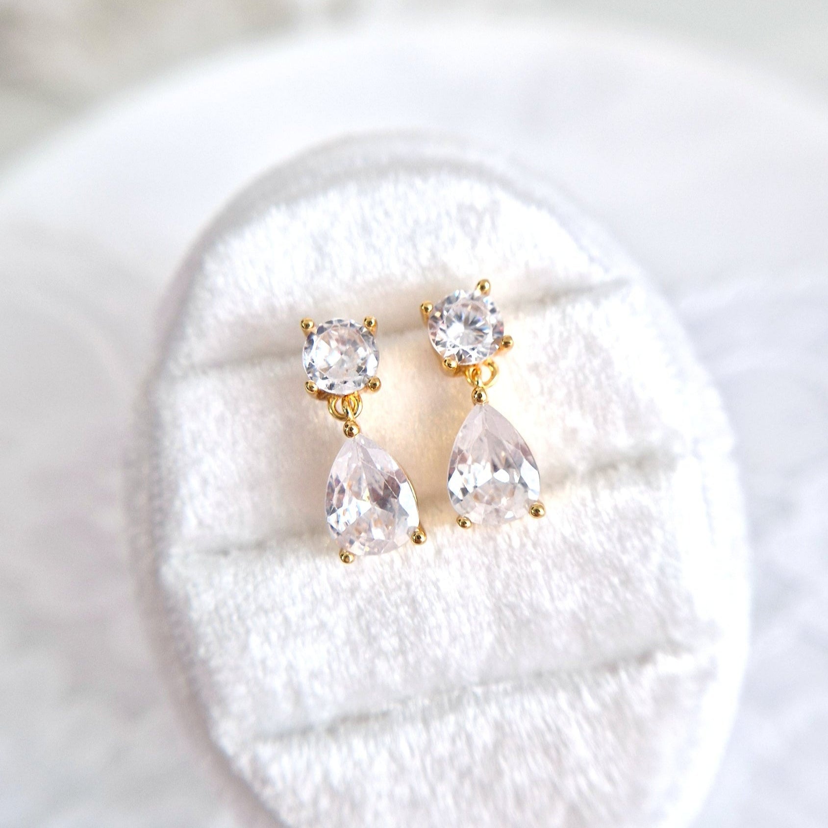 Tropfen Ohrringe gold, drop earrings gold, boucles doreilles, cz earrings, cz ohrringe, goldene Ohrringe, Ohrstecker vergoldet