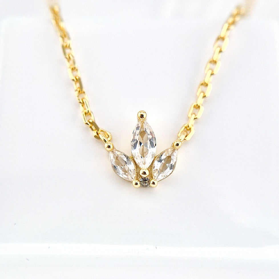 Weiss Topas Schmuckset gold, White topaz Jewelry set gold, dainty jewelry set for her in gold, Topaz Earrings, Topas Ohrringe, Topaz hoops, Topaz Ring, Weiss Topas Ring, White Topaz Necklace