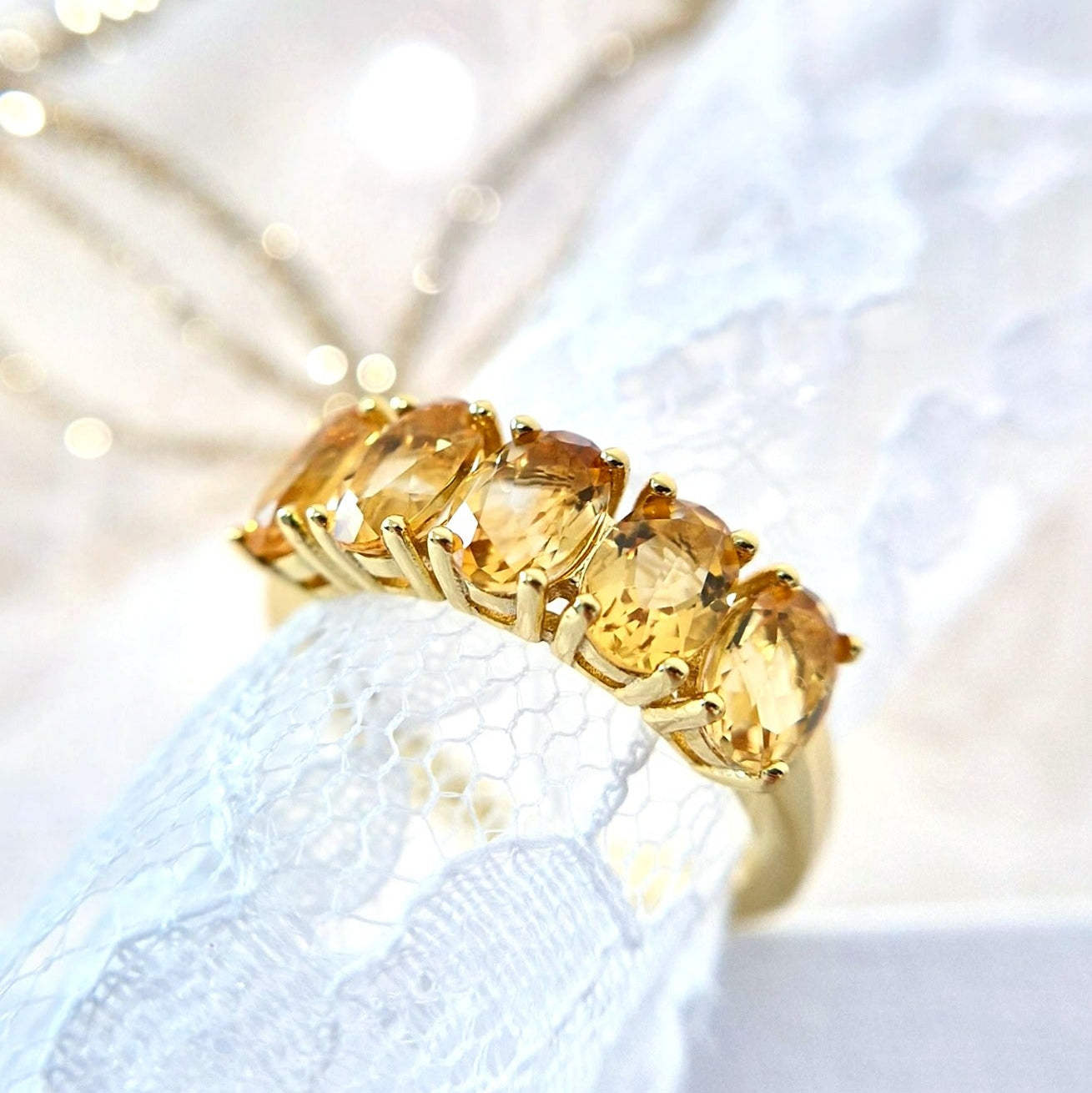 Citrin Schmuckset, Citrine Jewelry set, Citrin Ohrringe, Citrin Ohrstecker, Citrin Ring, Citrine Ring, Citrine Earrings, Citrine studs, Citrine necklace, Citrine pendant necklace, golden jewelry set, gold Schmuck Set, Silber Schmuckset, silver jewellery set, yellow jewelry set, gelber Citrin Schmuck