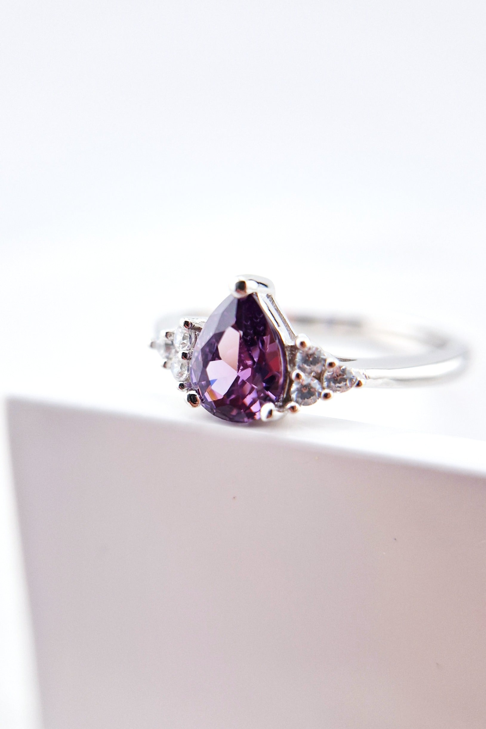 Amethyst Ring - Silberring mit Amethyst Edelstein, Amethyst silver ring, Bague en améthyste, Anello in ametista, Gemstone, Amethyst Edelsteinring