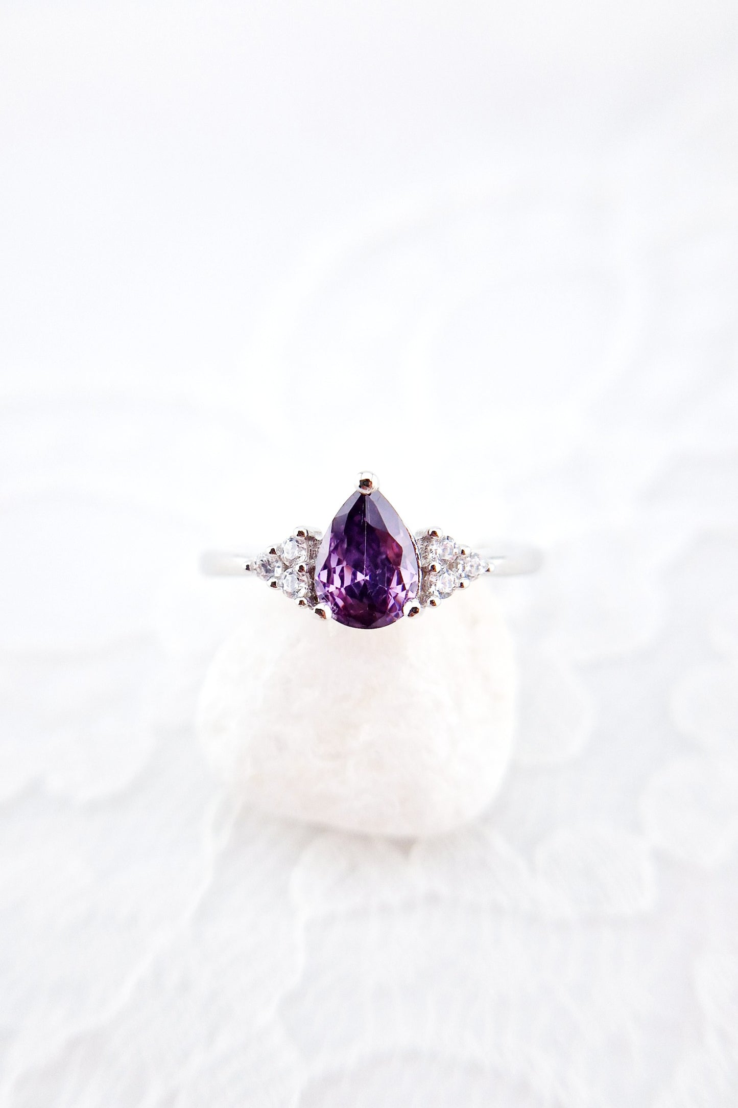 Amethyst Ring - Silberring mit Amethyst Edelstein, Amethyst silver ring, Bague en améthyste, Anello in ametista, Gemstone, Amethyst Edelsteinring
