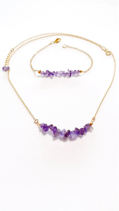 Amethyst Halskette, Goldene Amethyst Kette. lila Edelstein Halskette mit Amethyst Chipsreihe lila Amethyst Edelstein Halskette vergoldet elegante zierliche Halskette
