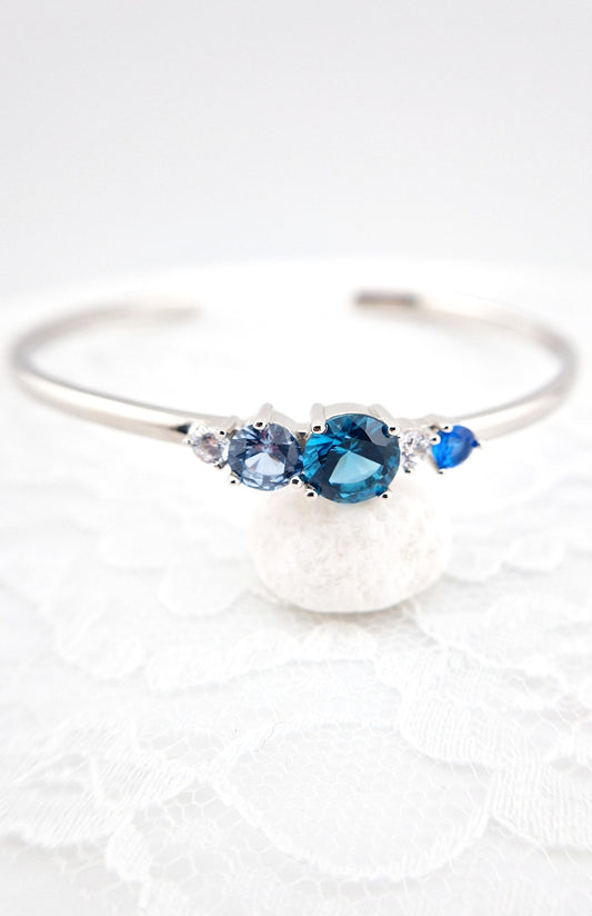 Armreifen mit blauen Edelsteinen, Silber Armreifen mit blauen Edelsteinen - blue gemstone bracelet, topaz bangle, Silber Schmuck mit Aquamarin, Saphir, Topas, London Blue Topaz Bracelet
