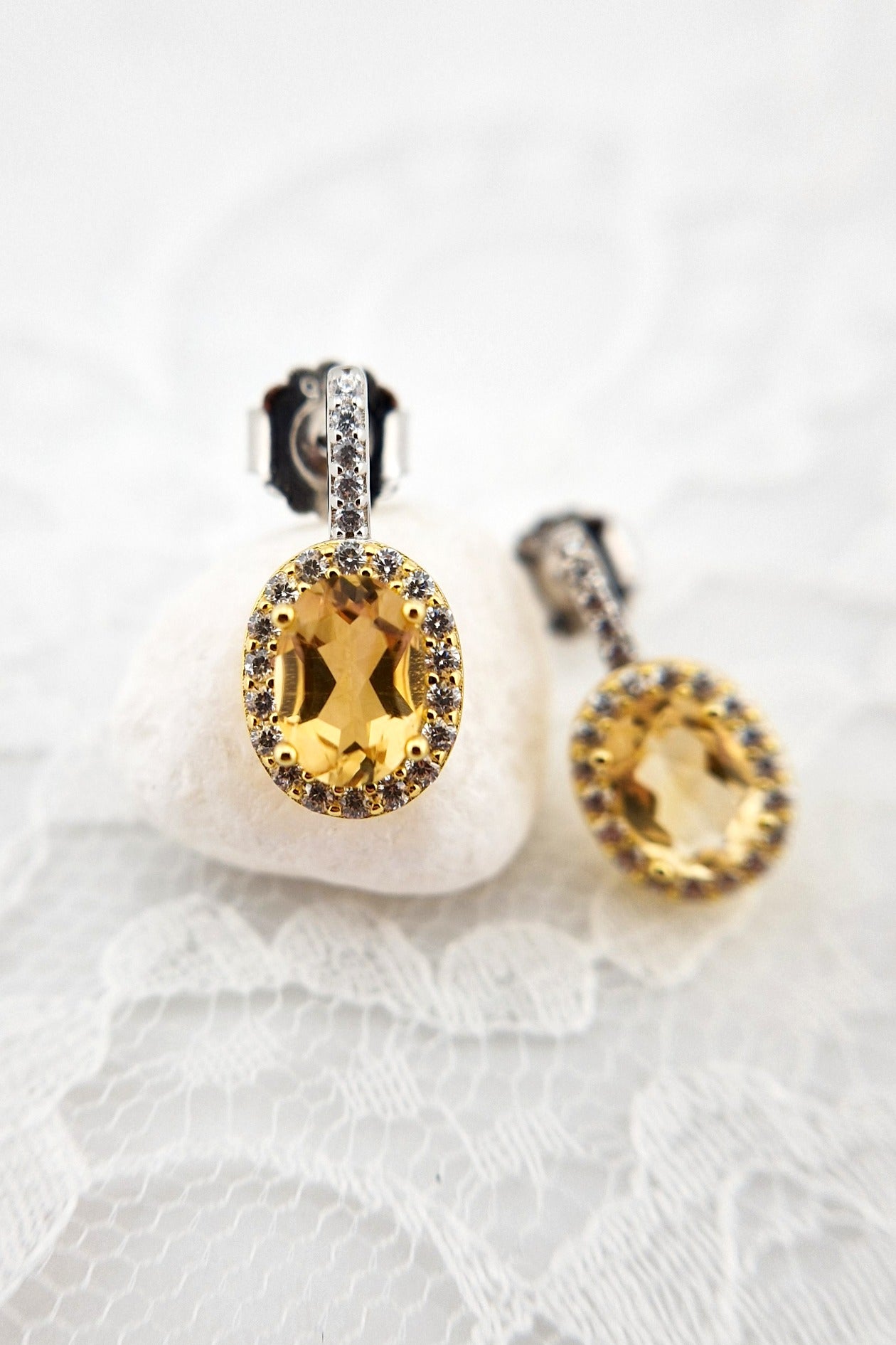 Citrin Ohrringe, Citrine Earrings, Citrin Ohrstecker, Citrine stud earrings, Citrin Schmuck kaufen, Zitrin Ohrringe, gelbe Ohrringe, yellow earrings, gold earrings, gemstone earrings, Edelstein Ohrringe