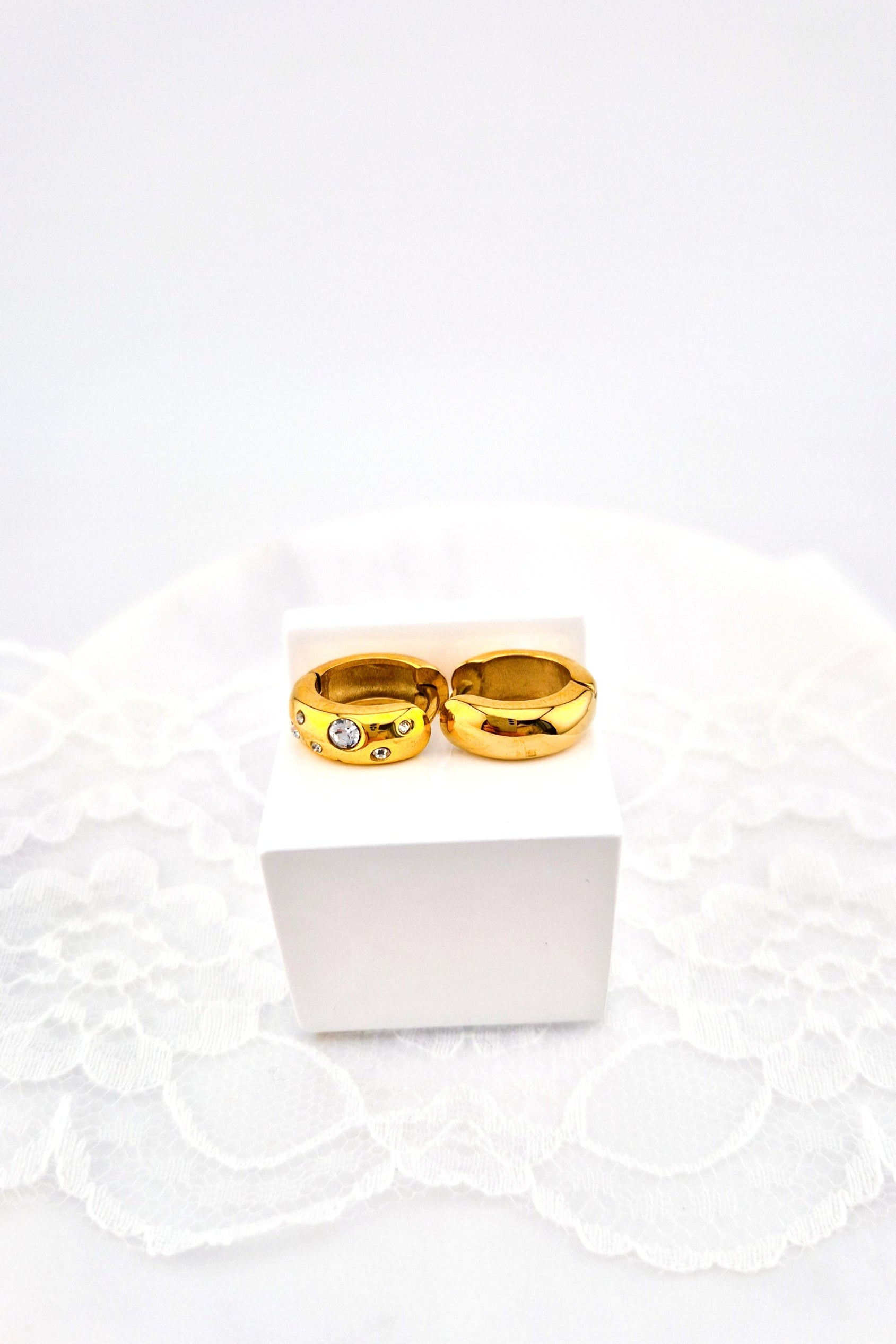 Creolen gold, Creolen, gold Creolen, goldene Creolen, hoop earrings gold, creoles dorees, creole dorati, golden hoop earrings, golden hoops, gold hoops, creoles, creole, Creolen Ohrringe