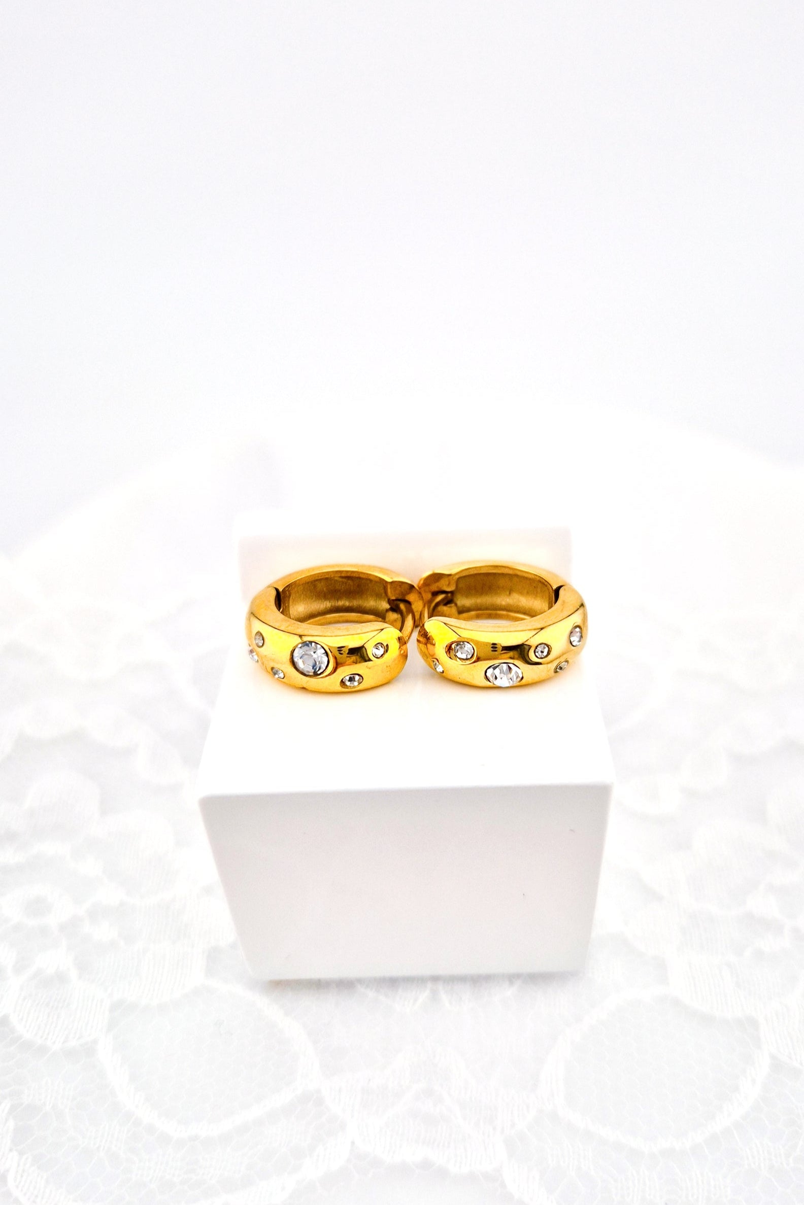 Creolen gold, Creolen, gold Creolen, goldene Creolen, hoop earrings gold, creoles dorees, creole dorati, golden hoop earrings, golden hoops, gold hoops, creoles, creole, Creolen Ohrringe