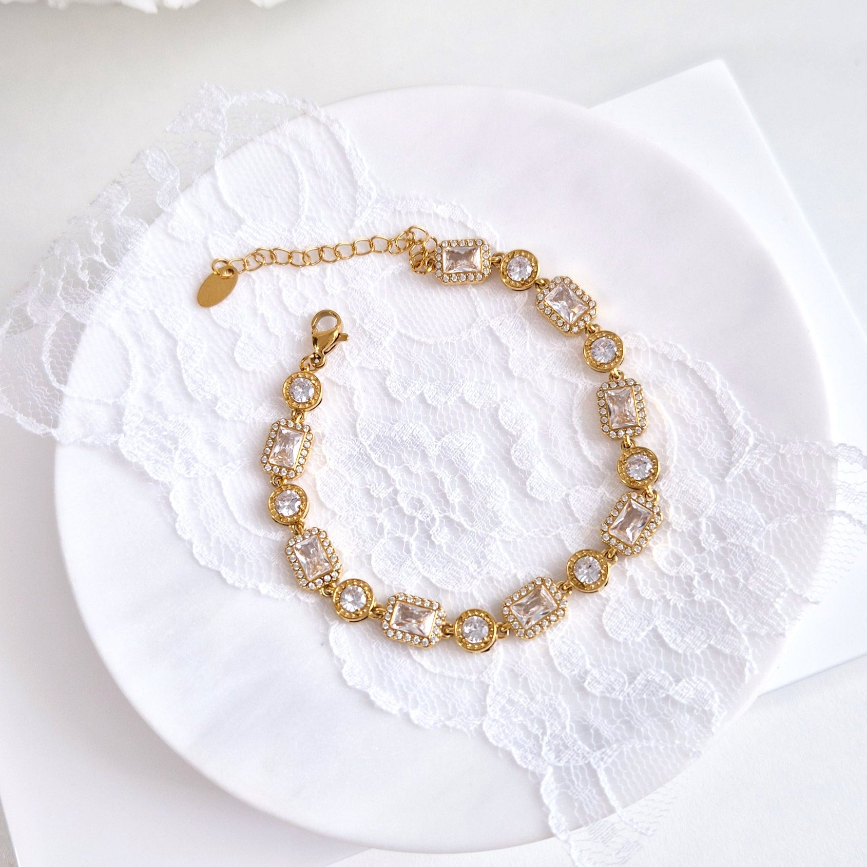 Goldenes Armband Zirkonia, Golden Bracelet Zircon, Armband, Bracelet in gold