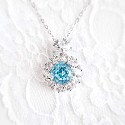 Halskette Zirkonia Eis Blau, ANhänger Kette, Damenhalskette, Halskette silber, necklace cz blue, zirconia necklace, collier, blue necklace, blue zirconia, collana