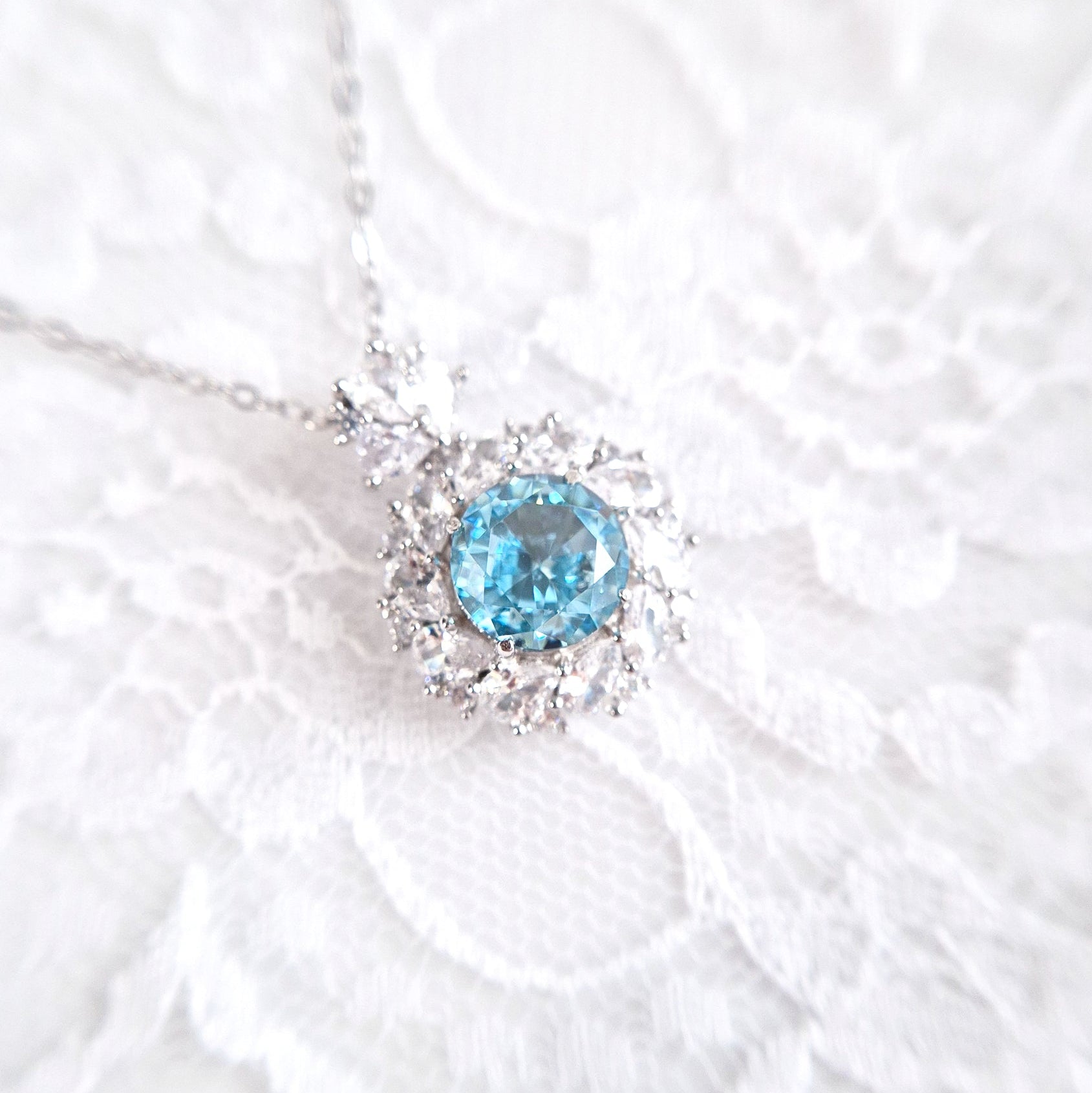 Halskette Zirkonia Eis Blau, ANhänger Kette, Damenhalskette, Halskette silber, necklace cz blue, zirconia necklace, collier, blue necklace, blue zirconia, collana