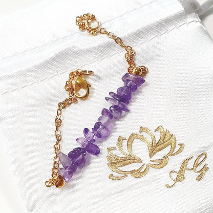 Amethyst Armband, Peridot Armband, Amethyst Bracelet, Peridot Bracelet, Peridot und Amethyst Edelstein Armkette gold mit 4 cm langer Steinchenreihe aus lila Amethyst Edelstein eleganter Stil